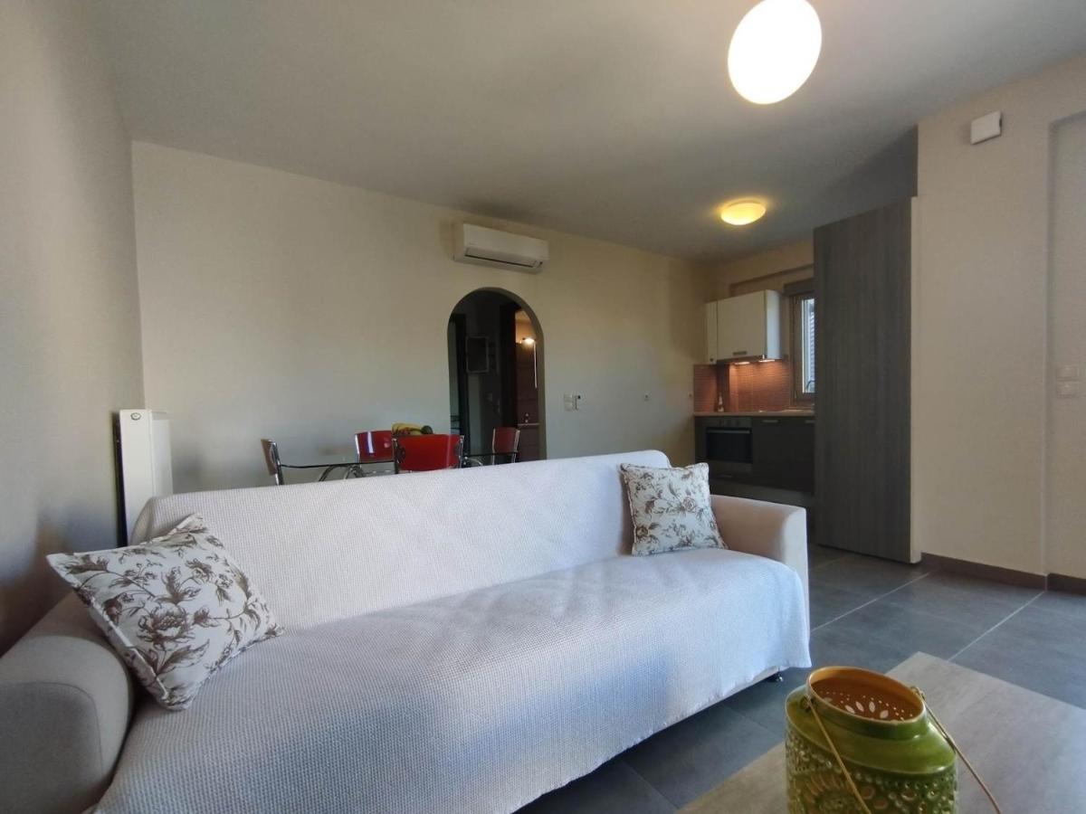 D'Angelos Apartments Karavomylos Extérieur photo