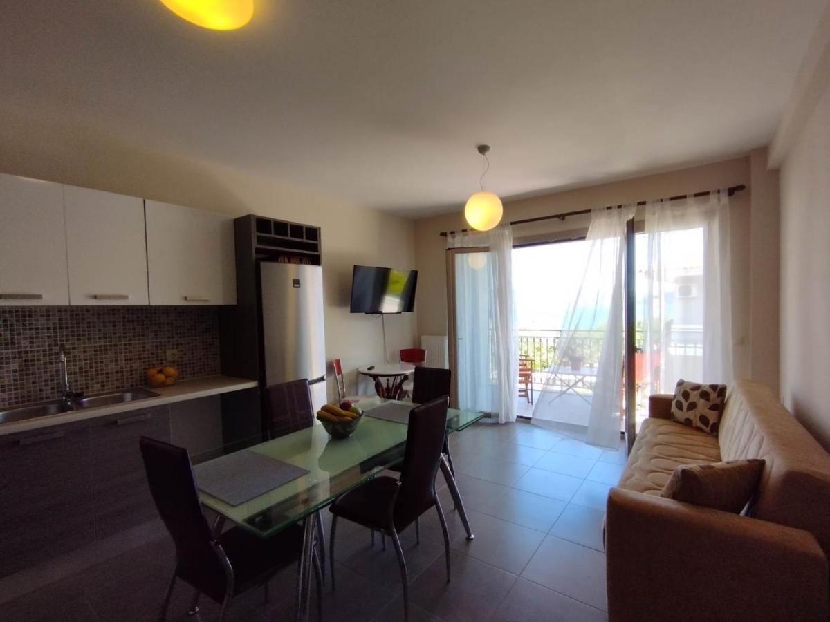 D'Angelos Apartments Karavomylos Extérieur photo