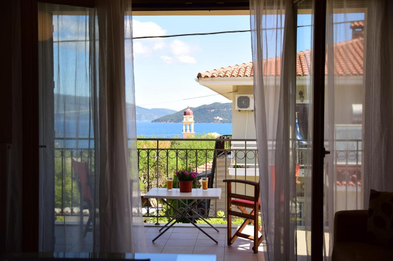 D'Angelos Apartments Karavomylos Extérieur photo