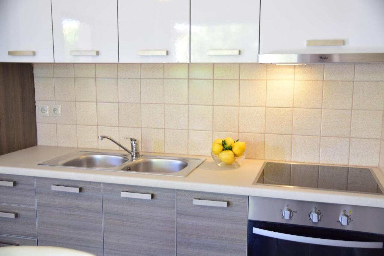 D'Angelos Apartments Karavomylos Extérieur photo